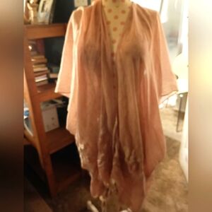 Gorgeous duster lots of ruffles. OSFA. oerfect cover up for any outfit. Dressy